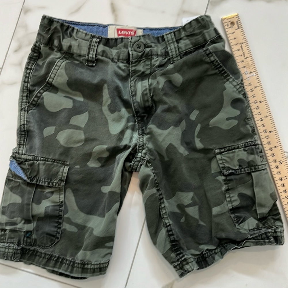Levi’s youth green cargo shorts